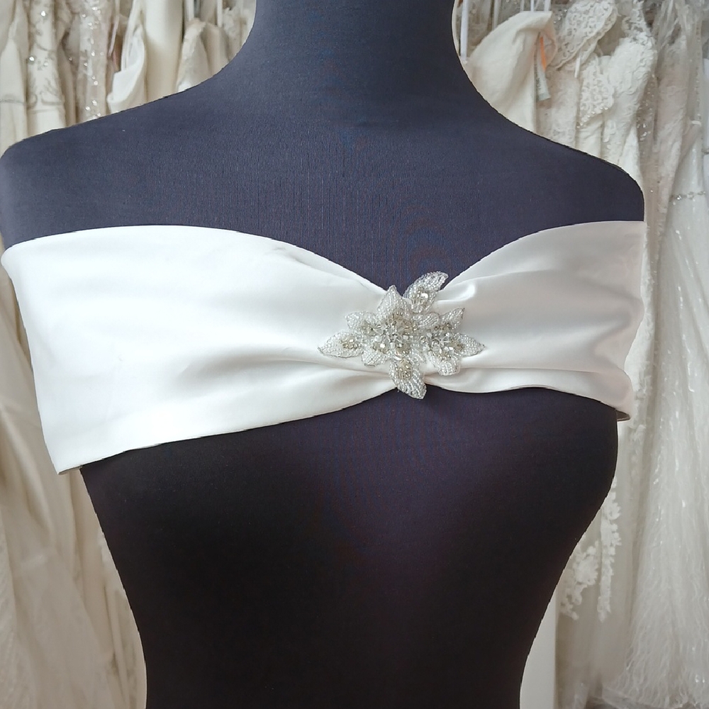 Off Shoulder Shawl Stole